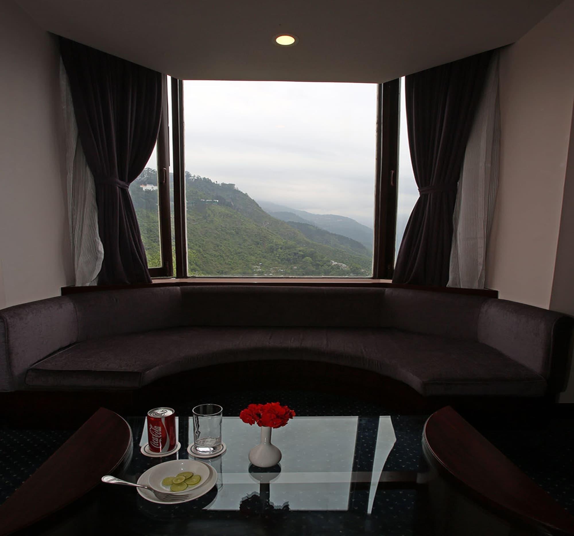 The Royal Plaza Gangtok Hotel Exterior foto