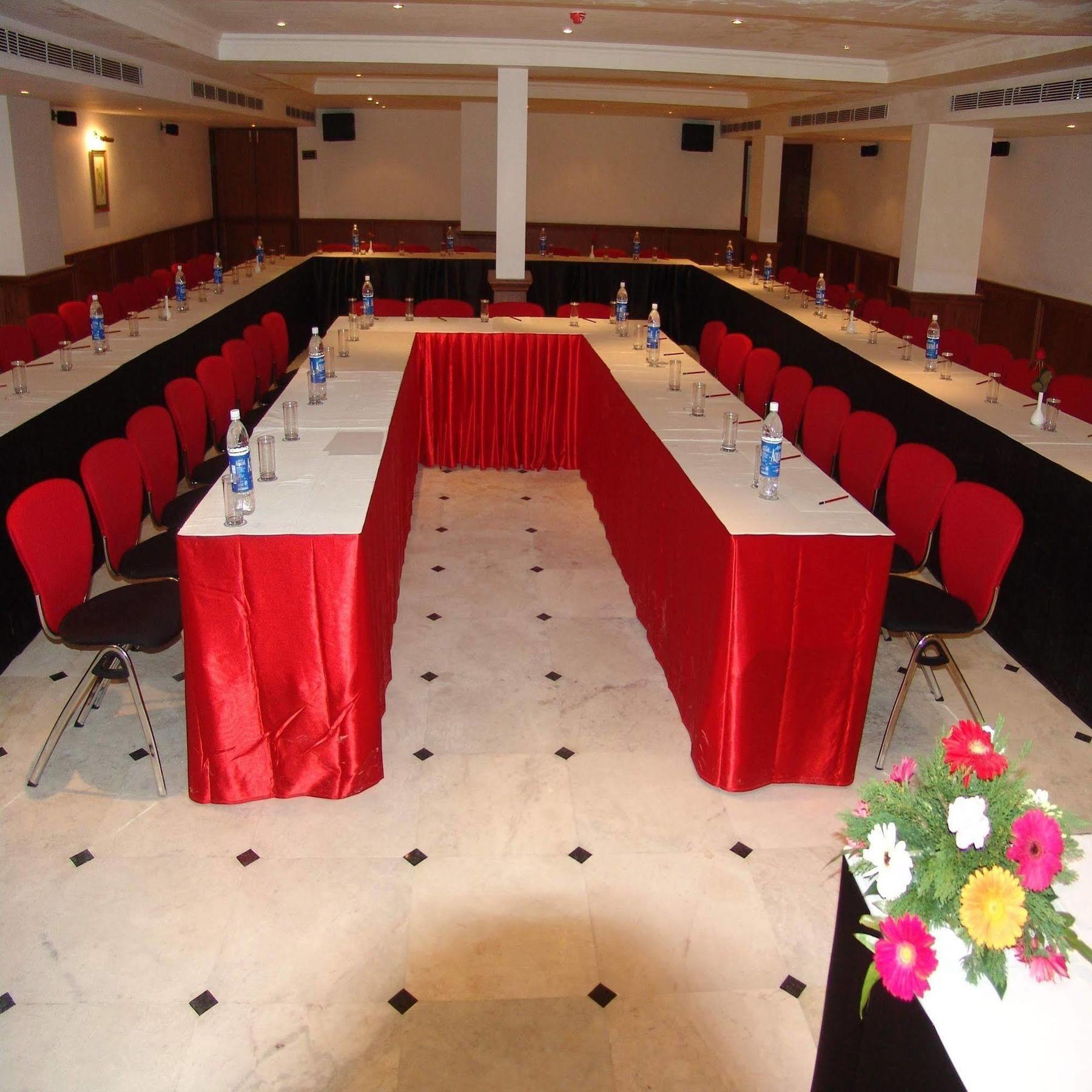 The Royal Plaza Gangtok Hotel Exterior foto